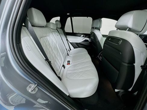 Used 2025 BMW X5 sDrive40i w/ Executive Package RWD image 28