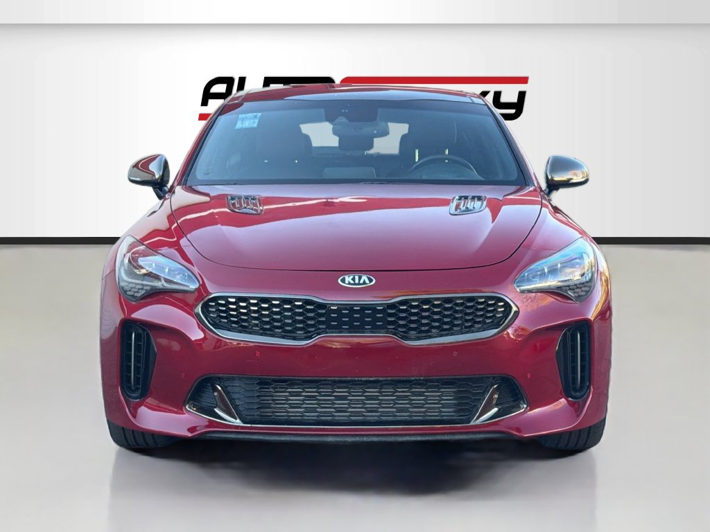 Used 2018 Kia Stinger GT2 RWD image 2