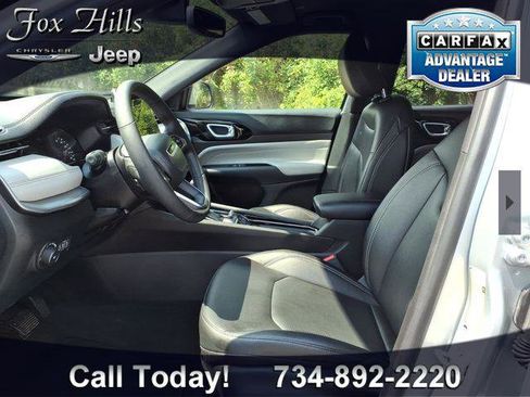Certified 2025 Jeep Compass Limited AWD/4WD image 15