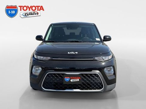 Used 2022 Kia Soul LX w/ Technology Package FWD image 8