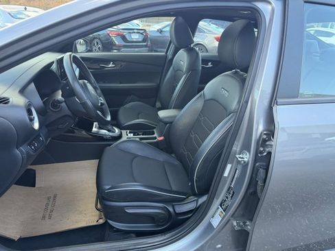 Used 2023 Kia Forte GT-Line w/ GT-Line Premium Package image 17