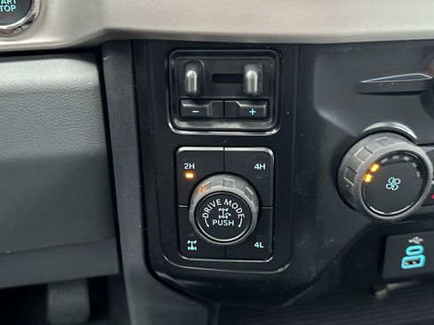 New 2026 Ford F250 XLT w/ XLT Premium Package image 25