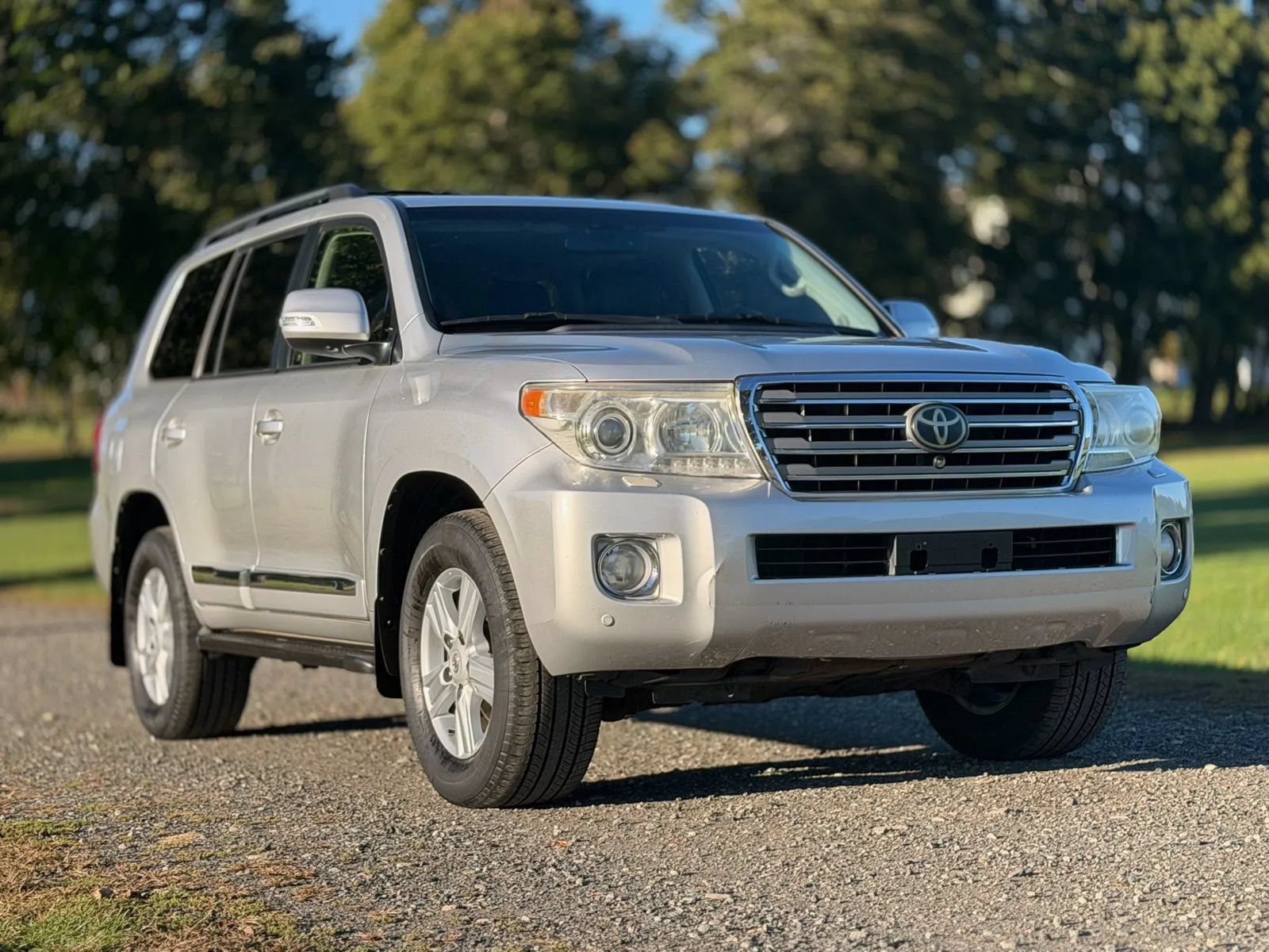 Used 2013 Toyota Land Cruiser AWD/4WD image 20