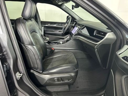 Used 2022 Jeep Grand Cherokee Trailhawk AWD/4WD image 27