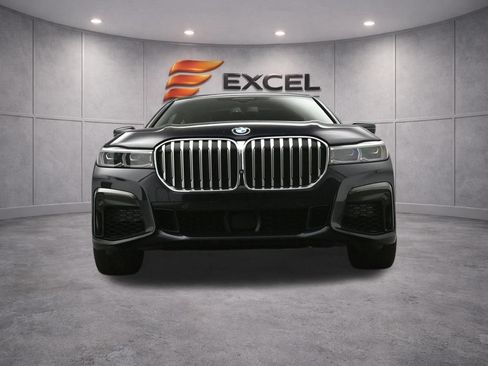 Used 2020 BMW 750i xDrive w/ M Sport Package AWD/4WD image 62