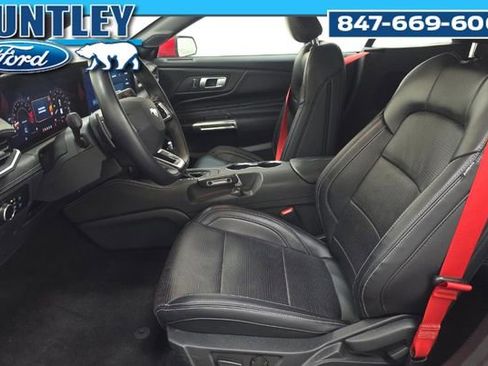 Used 2025 Ford Mustang GT Premium w/ GT Performance Package RWD image 6