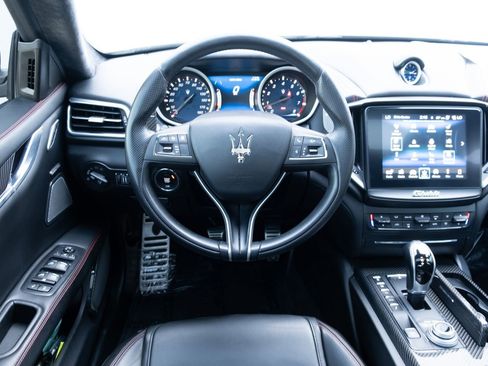 Used 2018 Maserati Ghibli S GranSport Q4 image 2