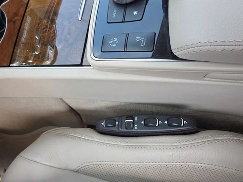 Used 2014 Mercedes-Benz E 350 Cabriolet image 42