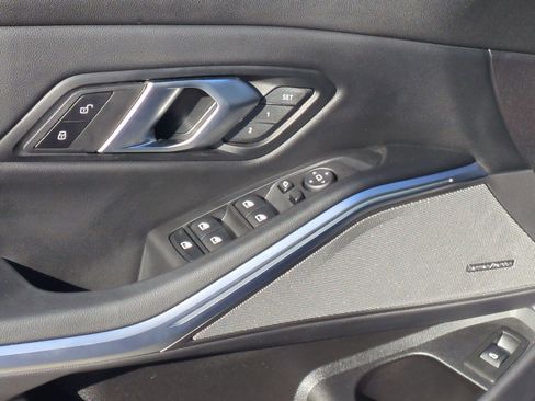 Used 2025 BMW M340i RWD image 15