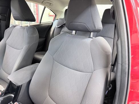 Used 2020 Toyota Corolla LE FWD image 15
