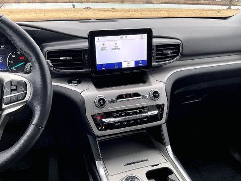 Certified 2024 Ford Explorer XLT w/ Equipment Group 202A image 6