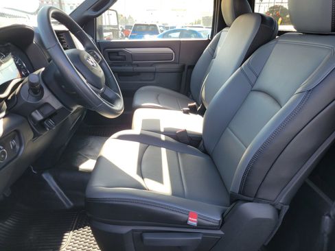 New 2024 RAM 2500 Tradesman w/ Chrome Appearance Group image 11