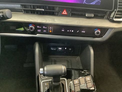 Certified 2023 Kia Sportage X-Line AWD/4WD image 9