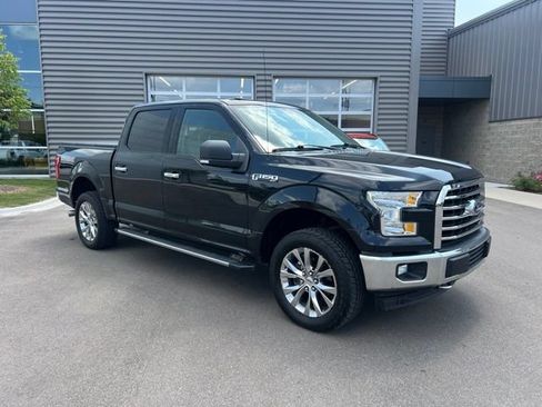 Used 2017 Ford F150 XLT w/ Equipment Group 302A Luxury AWD/4WD image 3