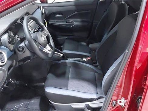 Used 2025 Nissan Versa SV w/ Trunk Package FWD image 20