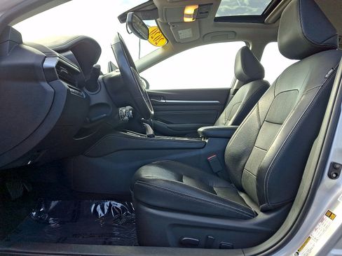 Used 2020 Nissan Altima 2.5 SL AWD/4WD image 11