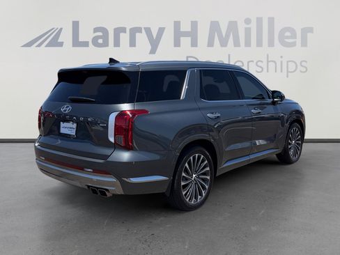 Used 2024 Hyundai Palisade Calligraphy AWD/4WD image 5