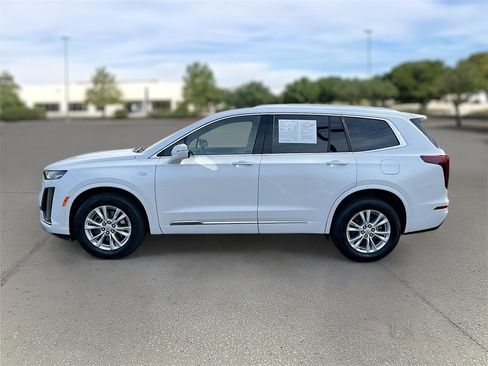 Certified 2024 Cadillac XT6 Luxury w/ LPO, Floor Liner Package image 3