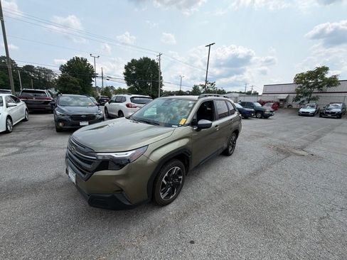 Used 2026 Subaru Forester Touring AWD/4WD image 3