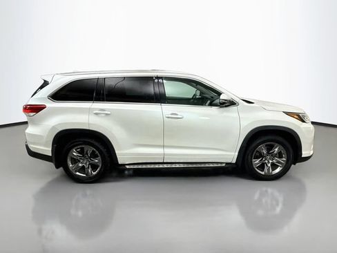 Used 2018 Toyota Highlander Limited Platinum AWD/4WD image 8