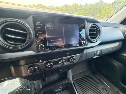 Used 2020 Toyota Tacoma SR AWD/4WD image 24