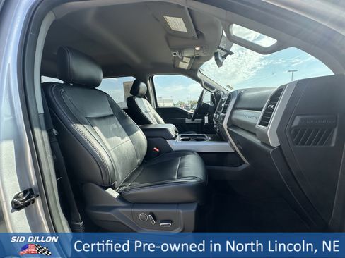 Used 2019 Ford F250 Lariat w/ Chrome Package image 24