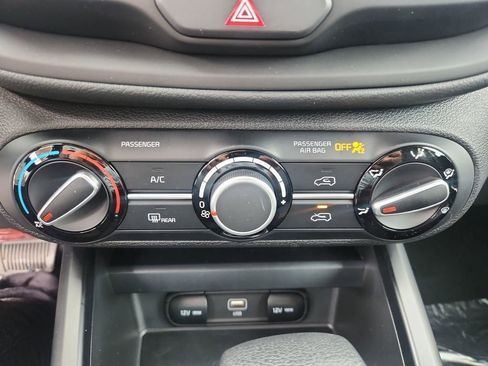 New 2025 Kia Soul LX w/ LX Technology Package image 25