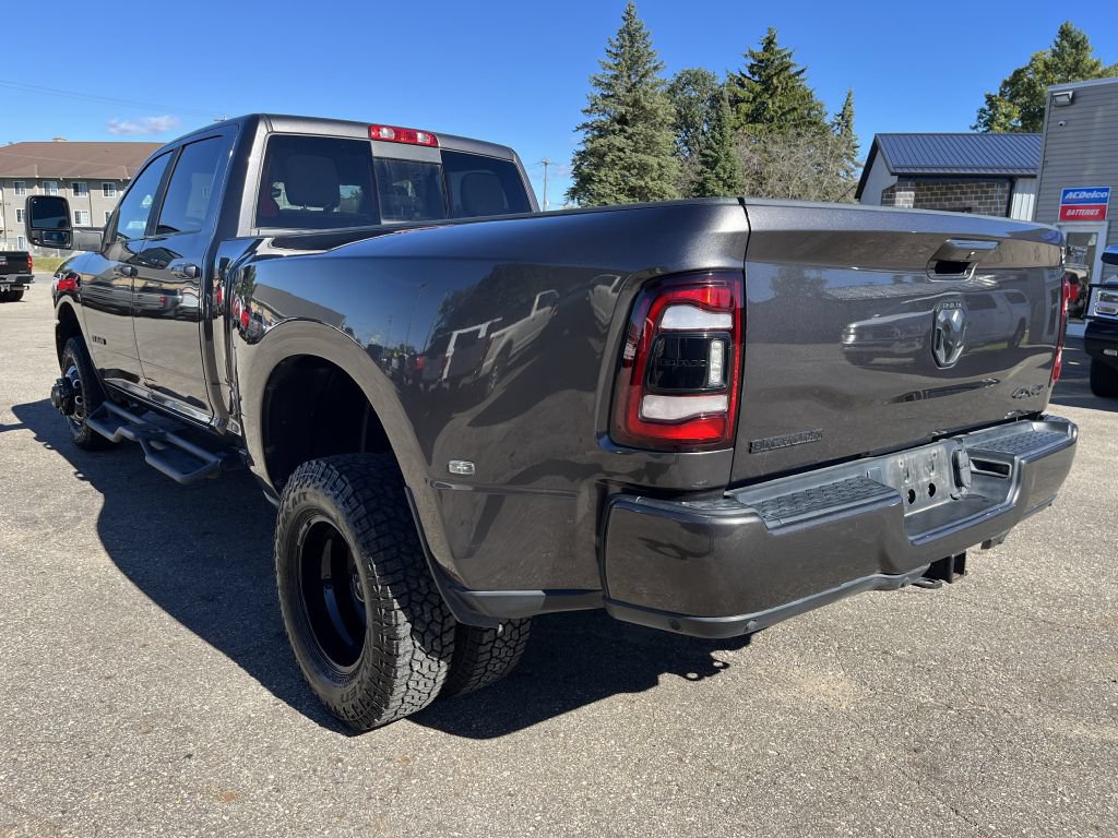 Used 2024 RAM 3500 Big Horn w/ Night Edition AWD/4WD image 9