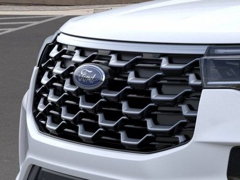 New 2026 Ford Explorer Platinum AWD/4WD image 17