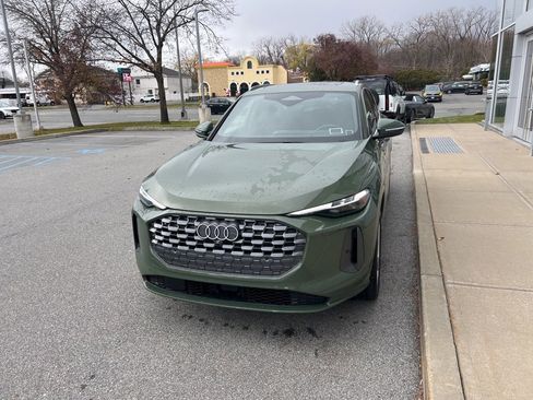 Used 2025 Audi Q5 Premium Plus w/ Premium Plus image 50