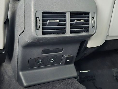 Used 2024 Land Rover Range Rover Velar Dynamic SE image 14