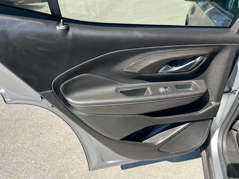 Used 2023 GMC Terrain SLE w/ LPO, Floor Liner Package FWD image 20
