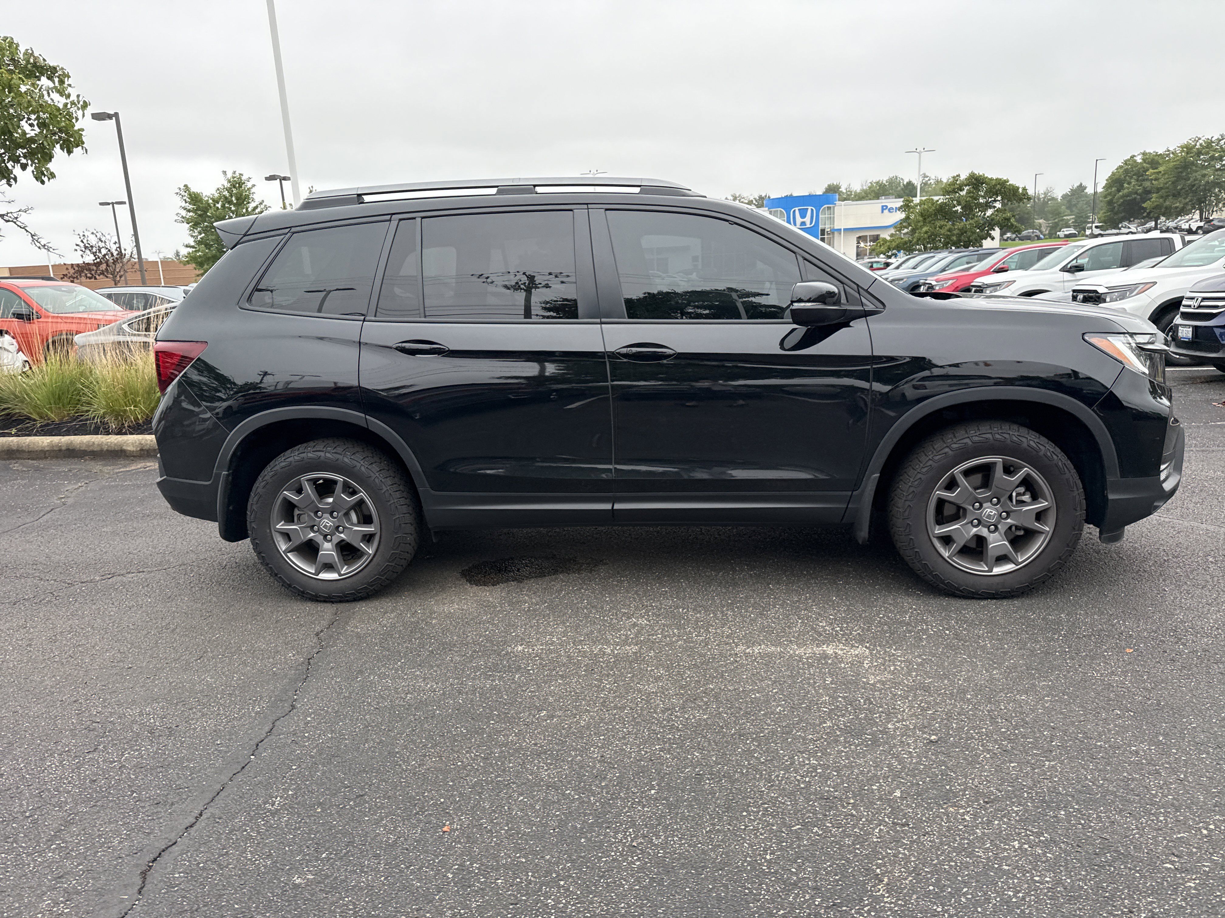 Used 2024 Honda Passport TrailSport image 23