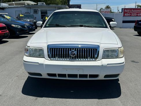 Used 2011 Mercury Grand Marquis LS RWD image 4