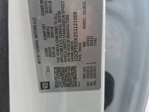 Used 2025 Chevrolet Colorado Trail Boss image 20