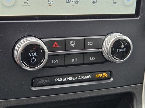 Certified 2023 Ford Edge SEL image 16