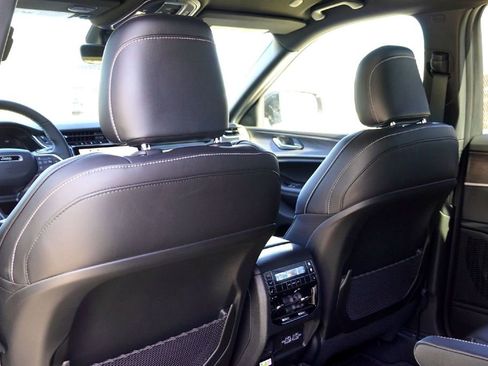 New 2025 Jeep Grand Cherokee L Limited image 26