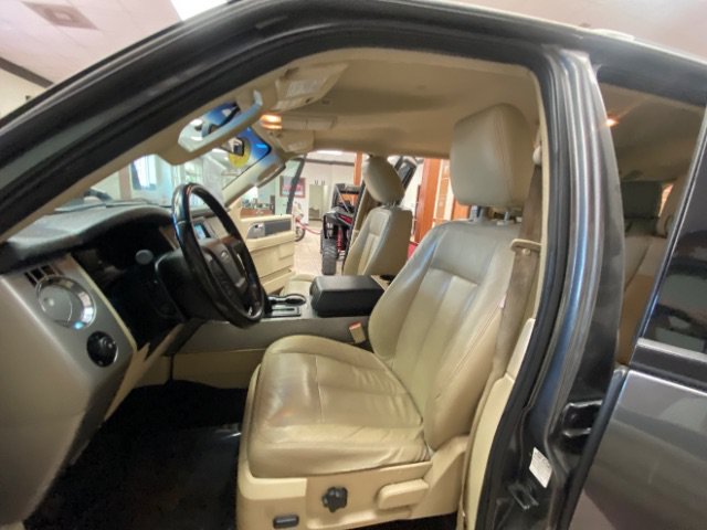 Used 2015 Ford Expedition EL XLT RWD image 13