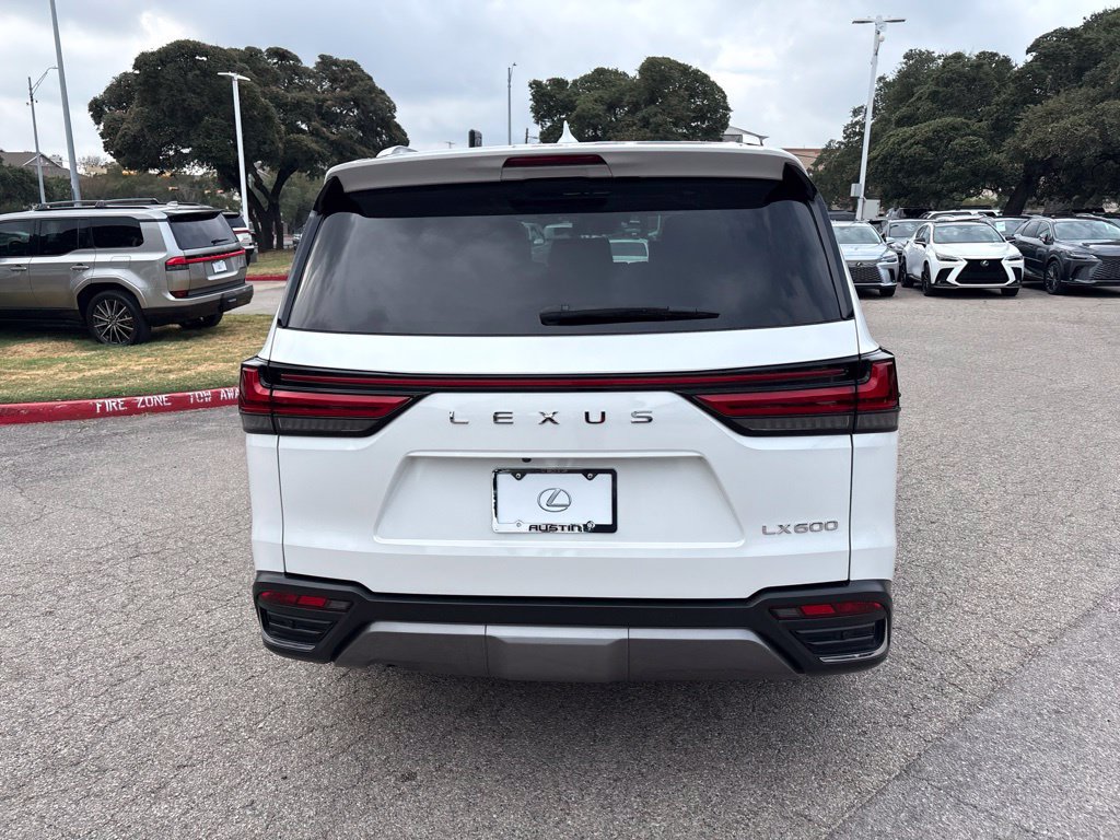 Used 2023 Lexus LX 600 4WD w/ Accessory Package (Z1) image 4