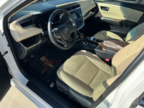 Used 2013 Toyota Avalon XLE Touring image 9