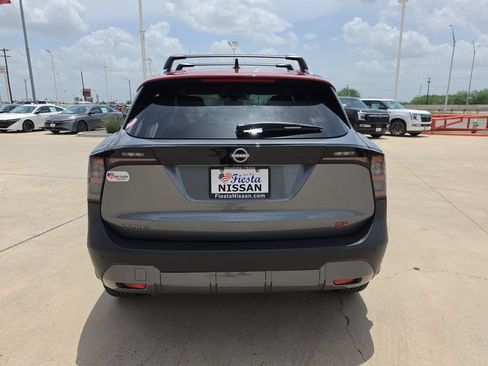 New 2026 Nissan Kicks SR w/ Cold Weather Package FWD image 6