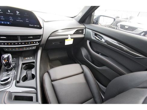New 2026 Cadillac CT5 Sport w/ Technology Package RWD image 10