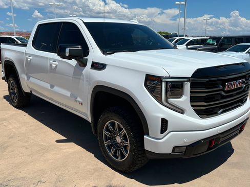 Used 2025 GMC Sierra 1500 AT4 AWD/4WD image 8