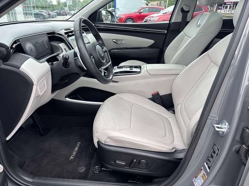 Certified 2024 Hyundai Tucson Limited AWD/4WD image 9