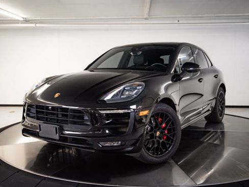 Used 2017 Porsche Macan GTS AWD/4WD image 1