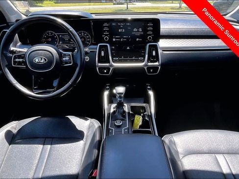 Used 2021 Kia Sorento S w/ Panoramic Sunroof Package FWD image 11