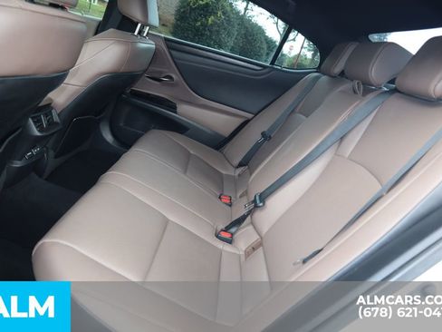 Used 2022 Lexus ES 300h w/ Premium Package image 19