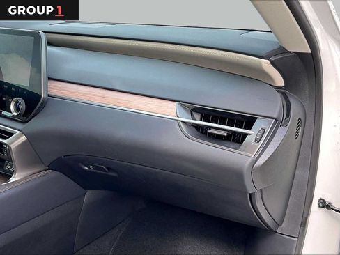 Used 2024 Lexus RX 350 Premium w/ Accessory Package (Z1) FWD image 16