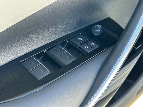 Certified 2024 Toyota Corolla XSE image 22