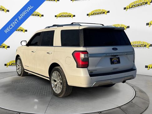 Used 2019 Ford Expedition Platinum image 3